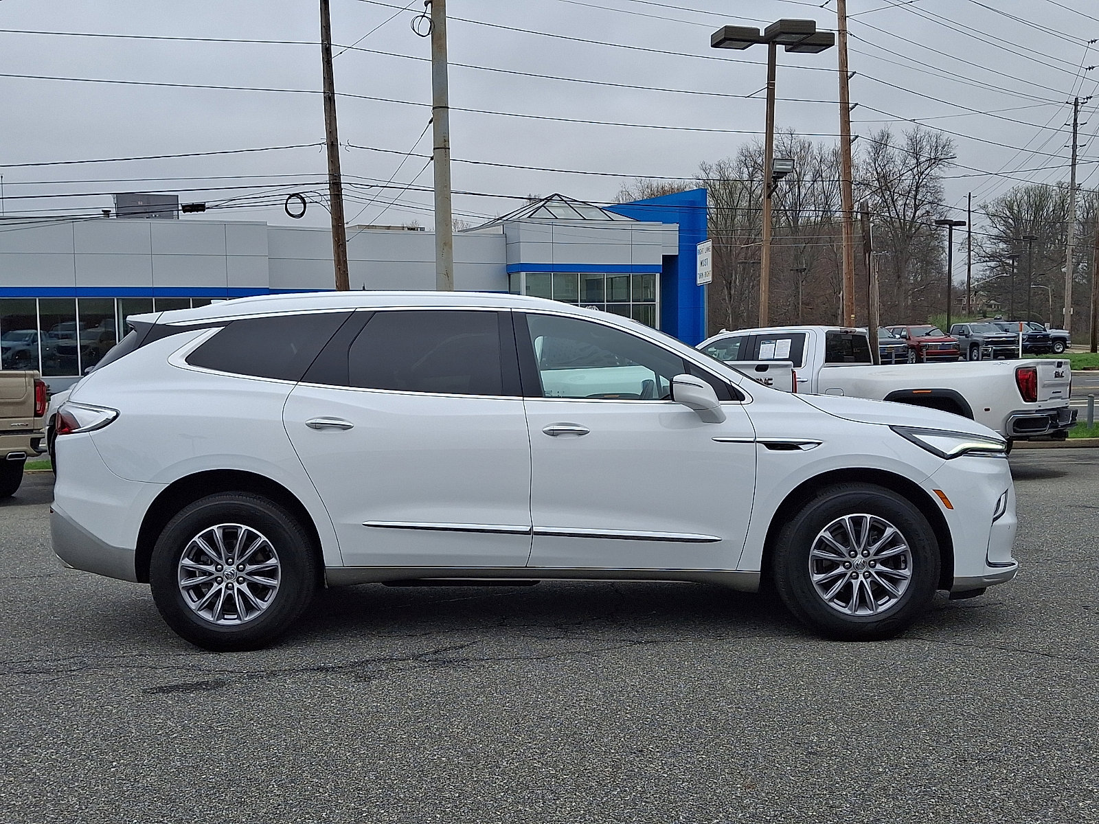 2024 Buick Enclave Essence - Photo 7
