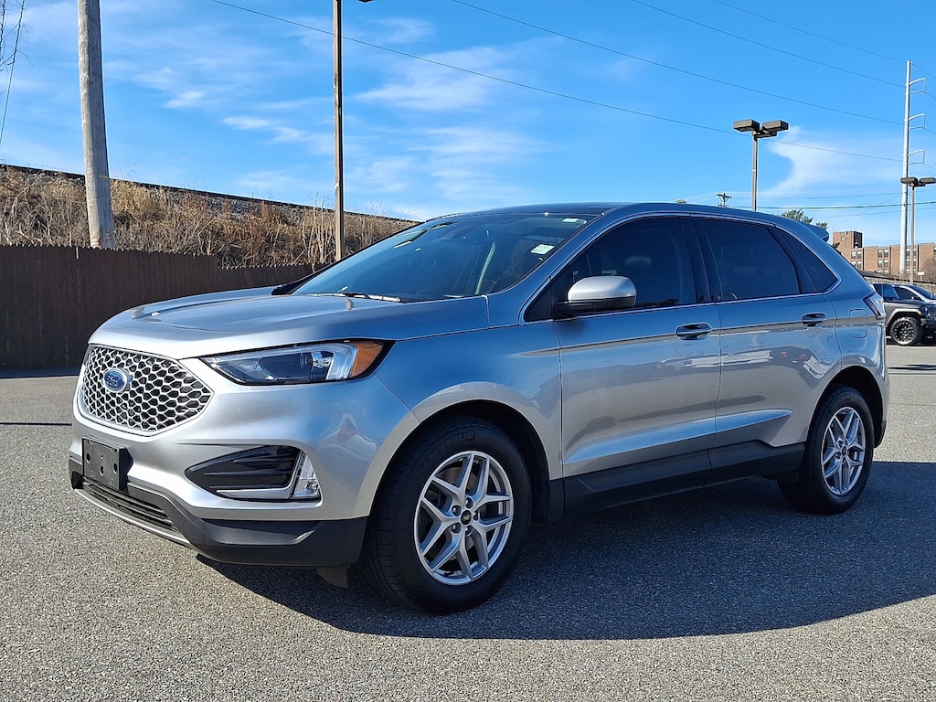 Used 2024 Ford Edge SEL SUV