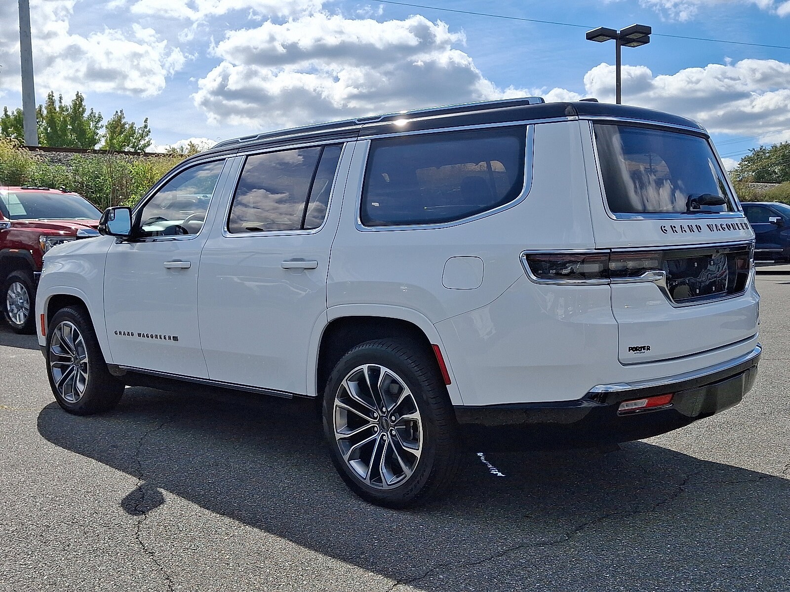 2024 Jeep Grand Wagoneer III photo 3