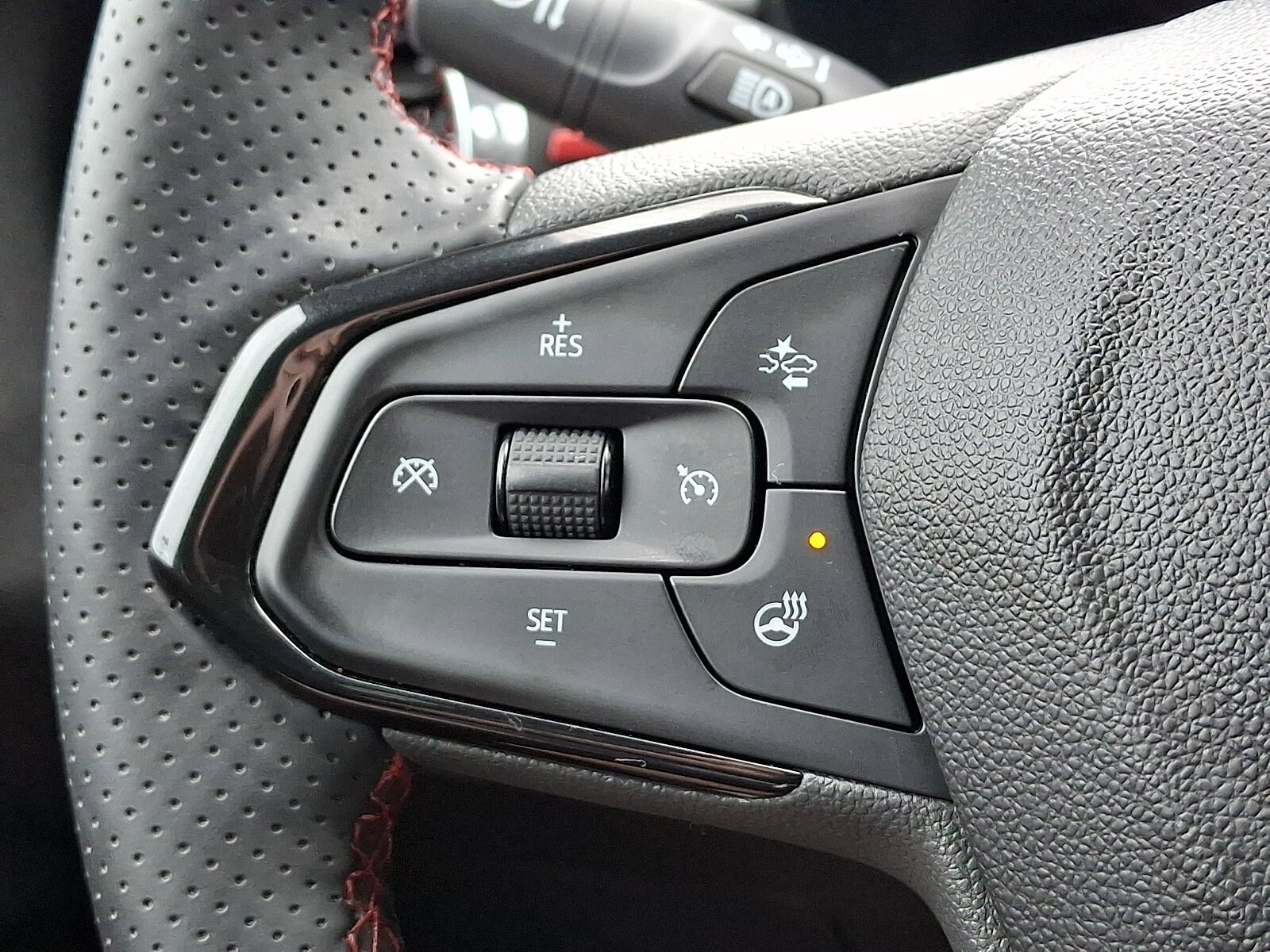 2024 Chevrolet Trax RS - Photo 20