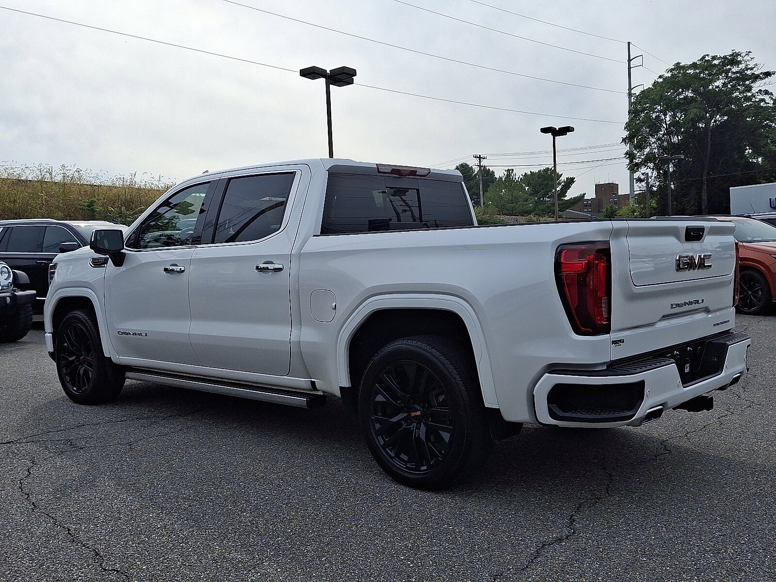 2023 Gmc Sierra Denali photo 2