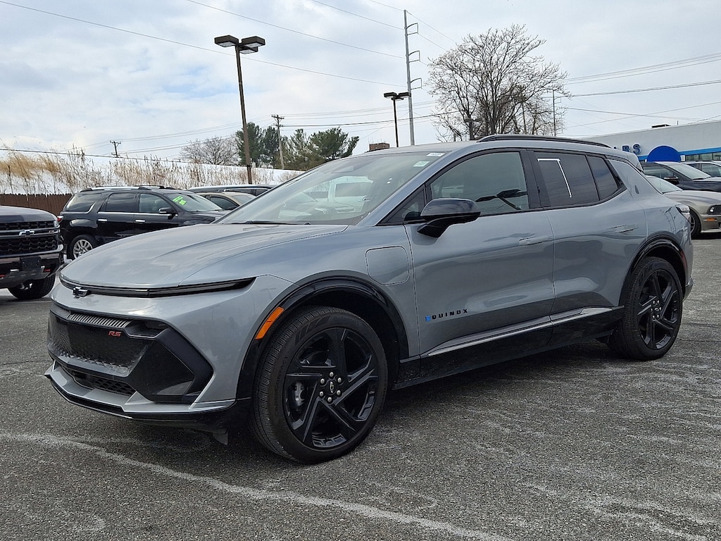 Used 2024 Chevrolet Equinox EV 2RS SUV