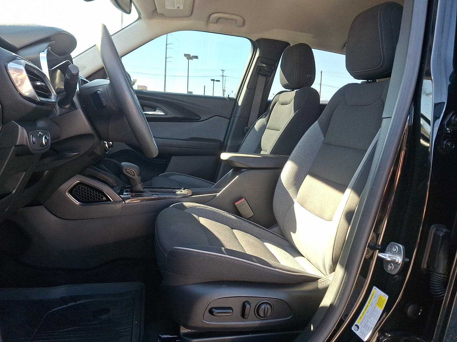 2023 Chevrolet TrailBlazer LT - Photo 14