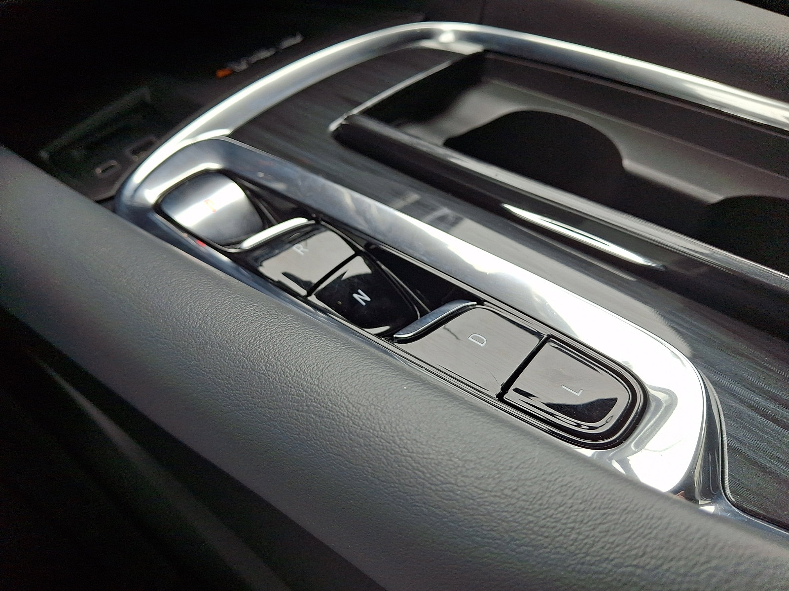 2024 Buick Enclave Essence - Photo 15