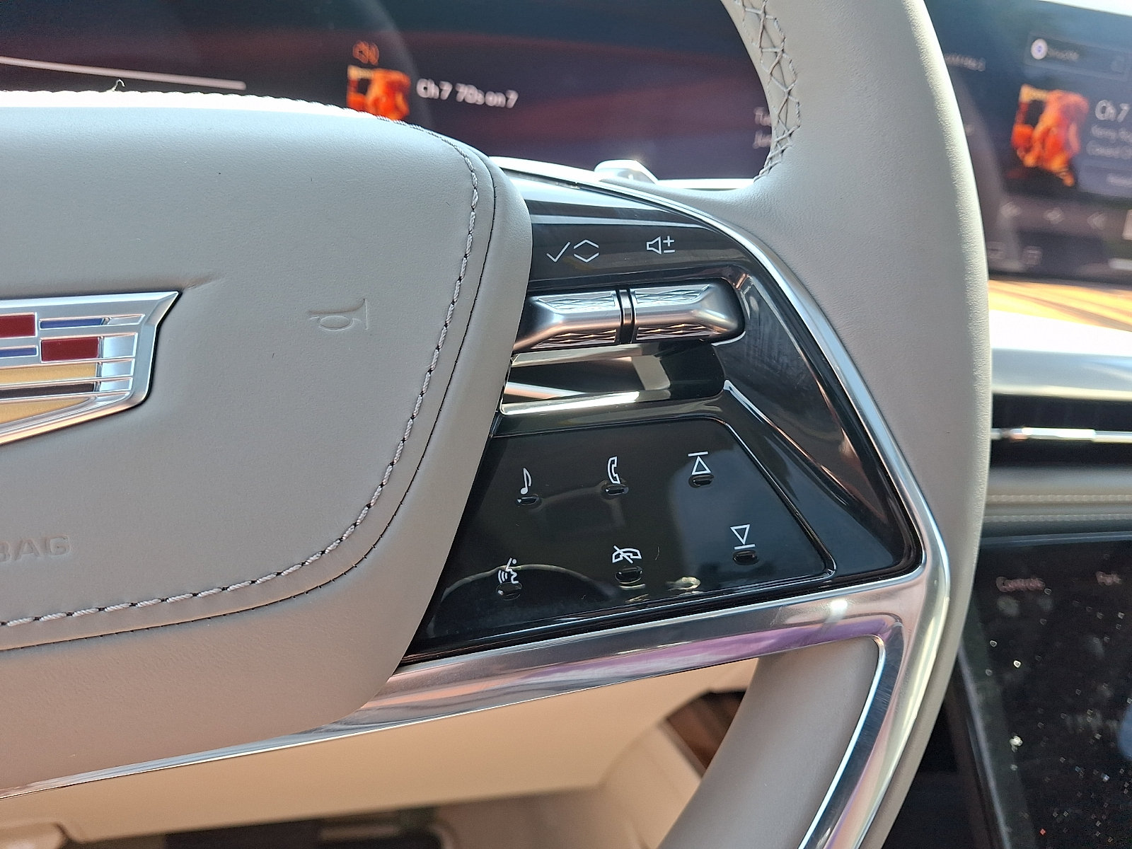 2026 Cadillac Escalade Platinum Sport - Photo 23