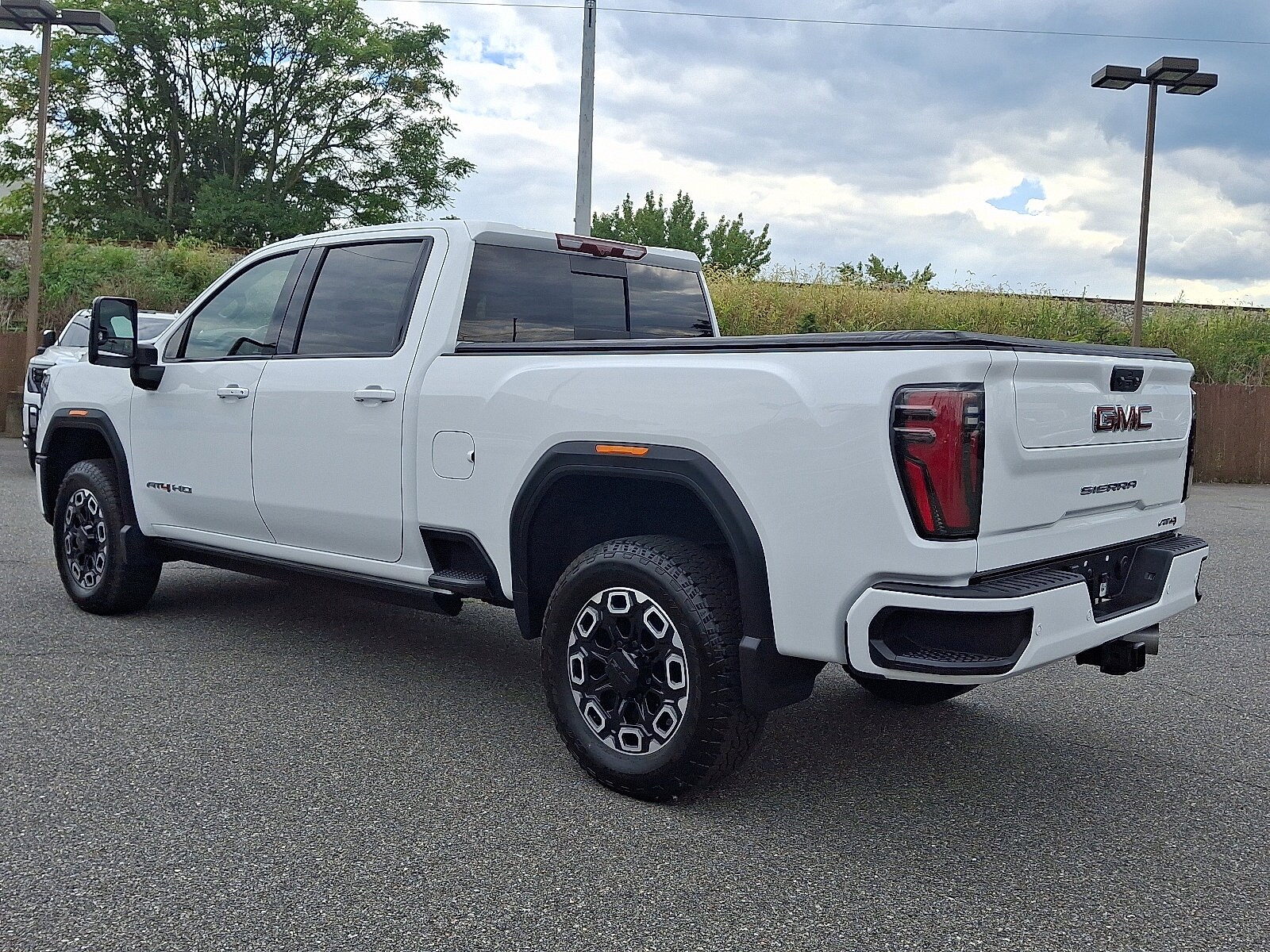 2024 Gmc Sierra 2500 HD AT4 photo 4
