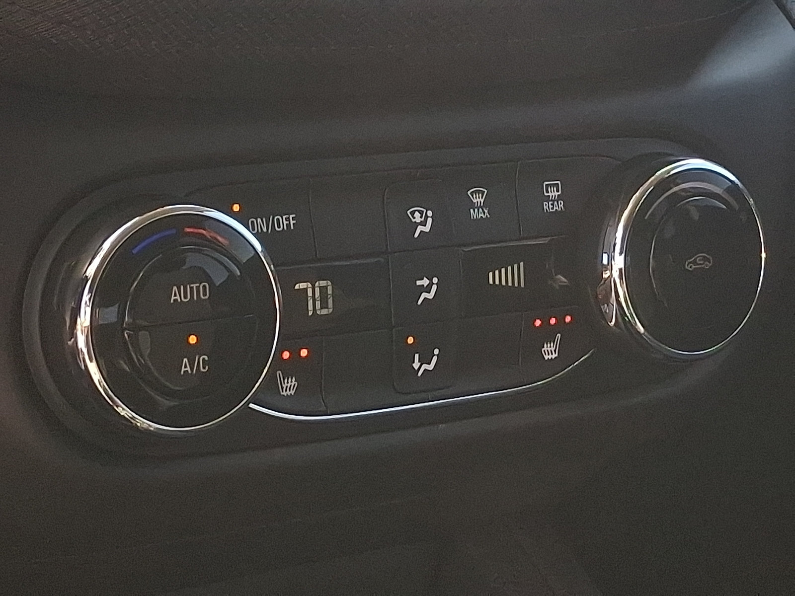 2023 Chevrolet TrailBlazer LT - Photo 16