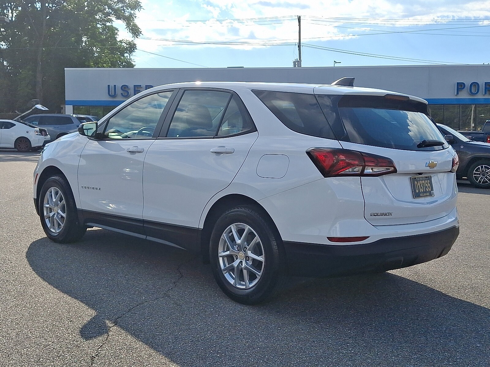 2023 Chevrolet Equinox LS photo 4
