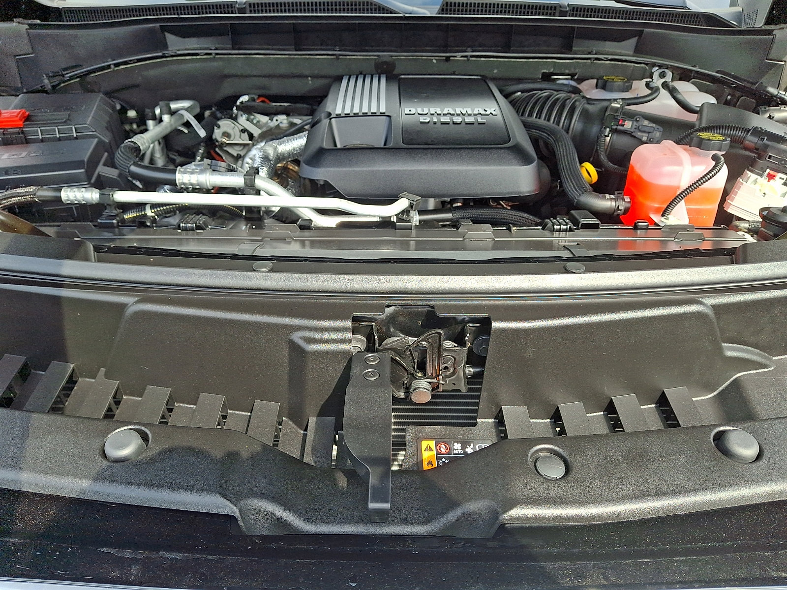 2026 GMC Yukon Denali - Photo 30