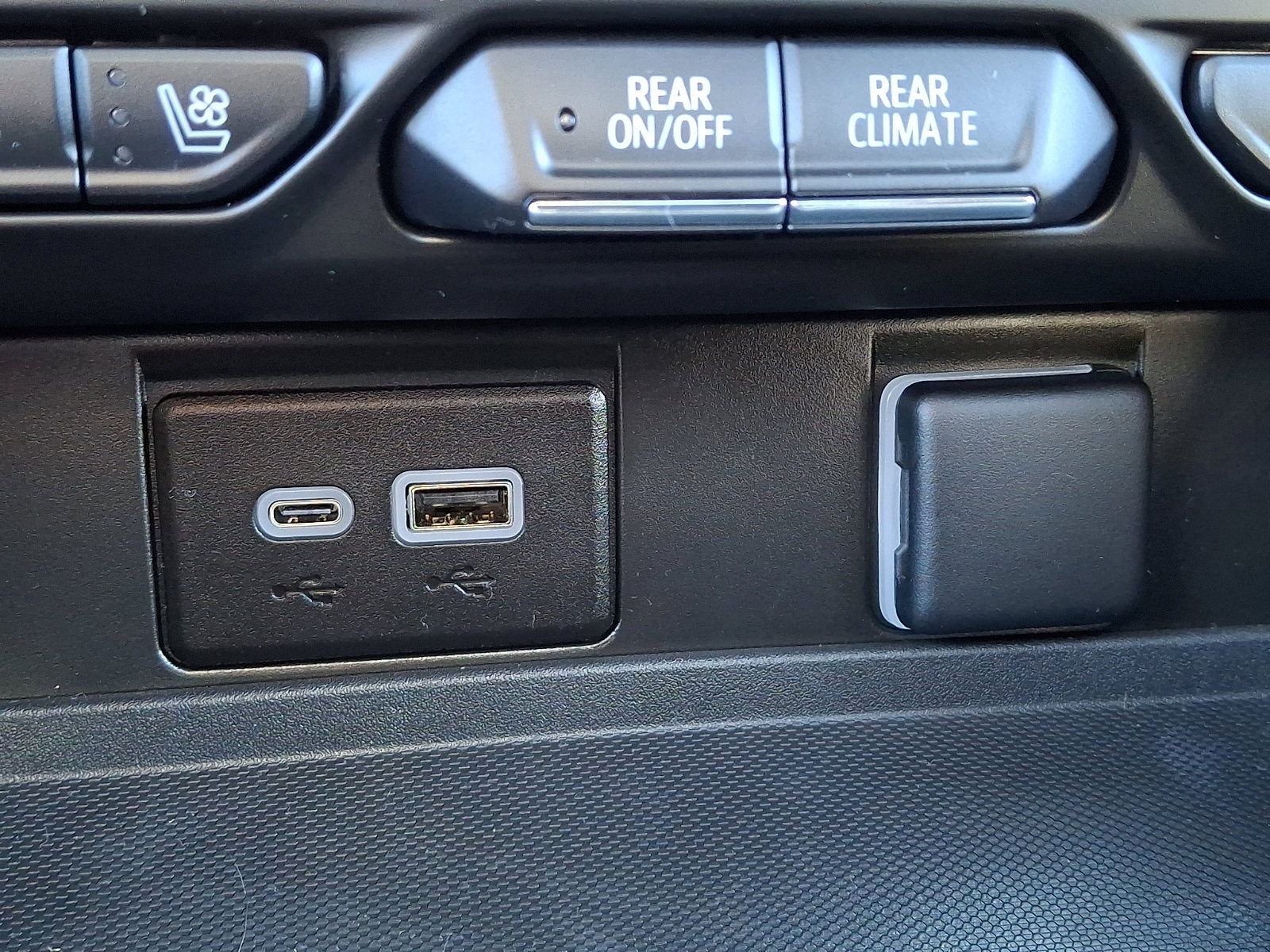 2024 Chevrolet Tahoe High Country - Photo 25