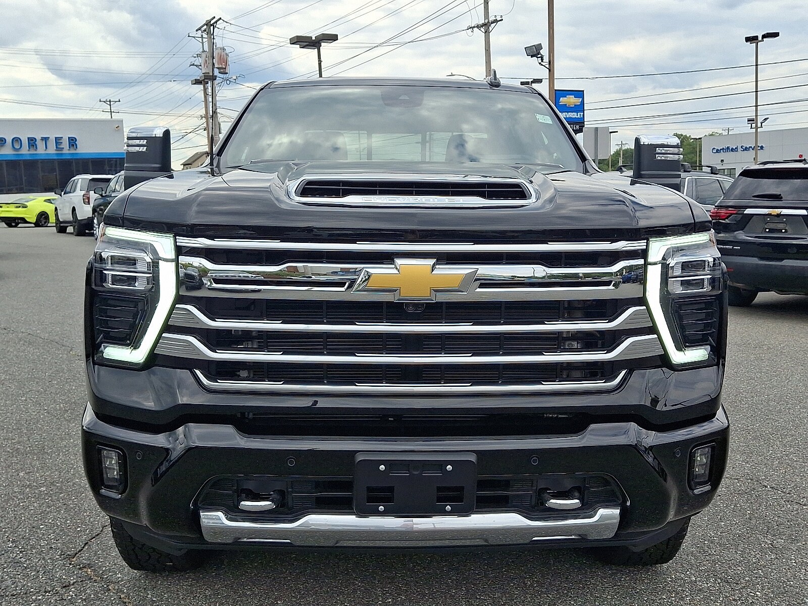 2025 Chevrolet Silverado 2500HD High Country photo 2