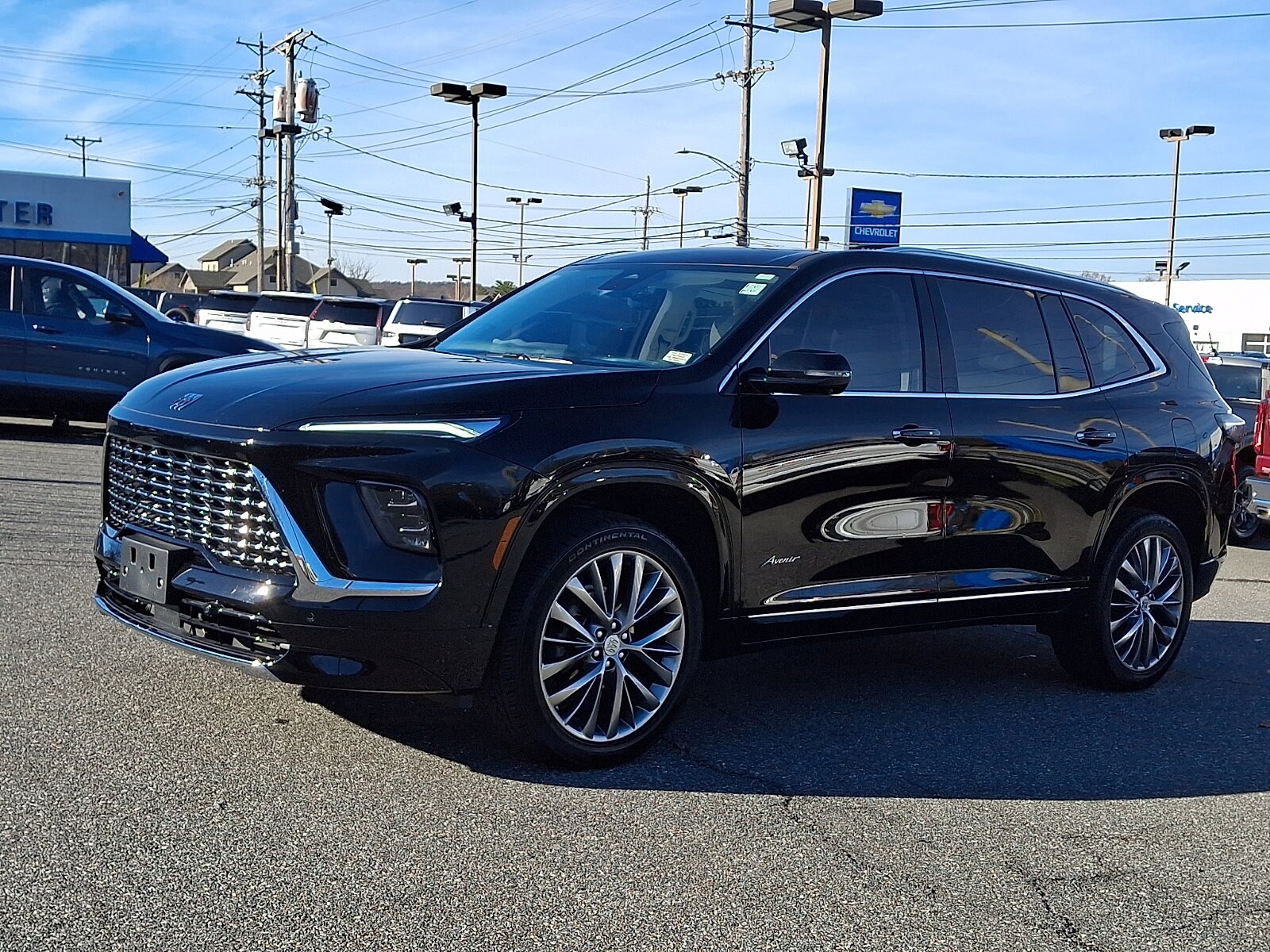 2025 Buick Enclave Avenir photo 3