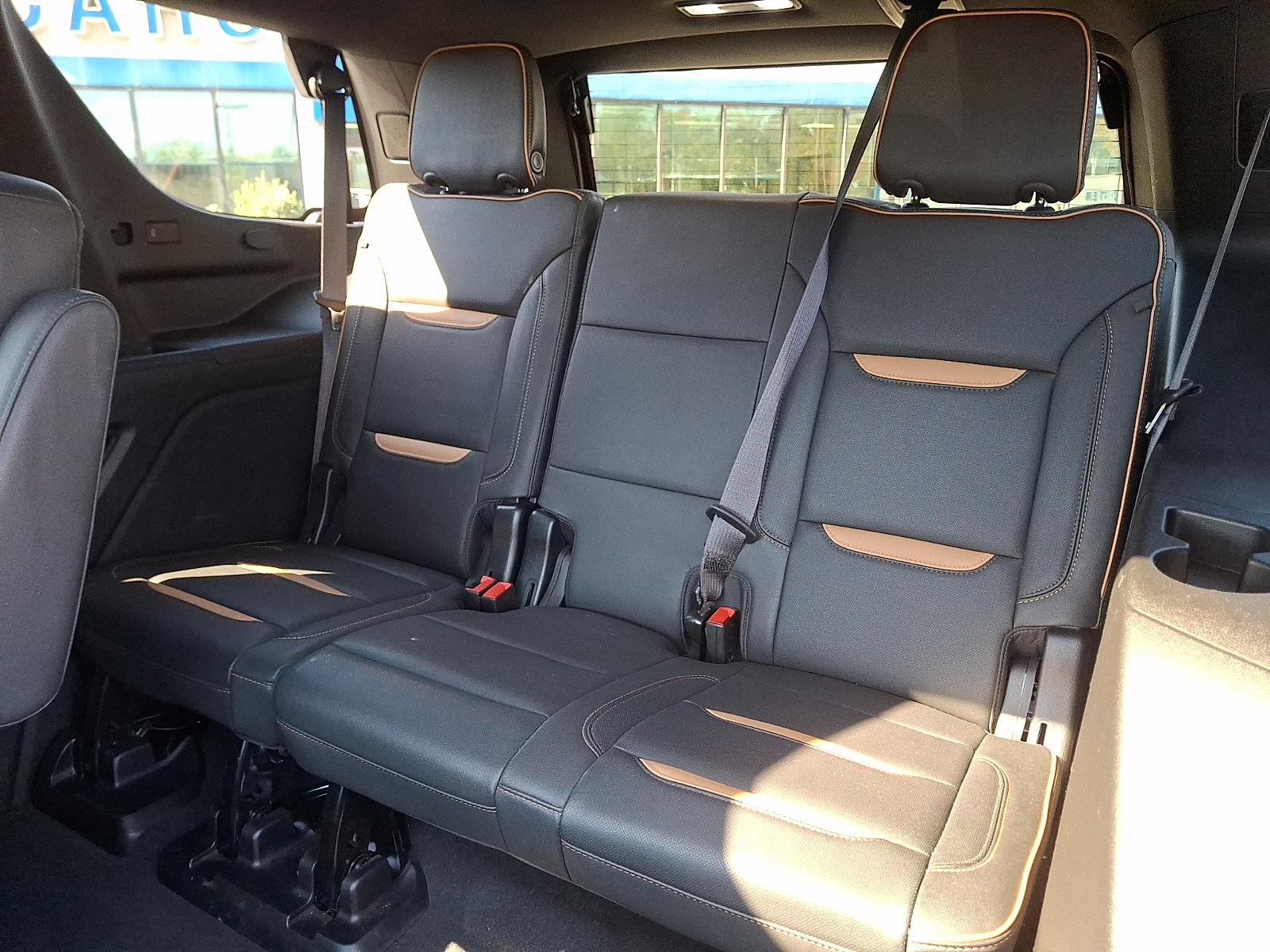 2024 GMC Yukon AT4 - Photo 12