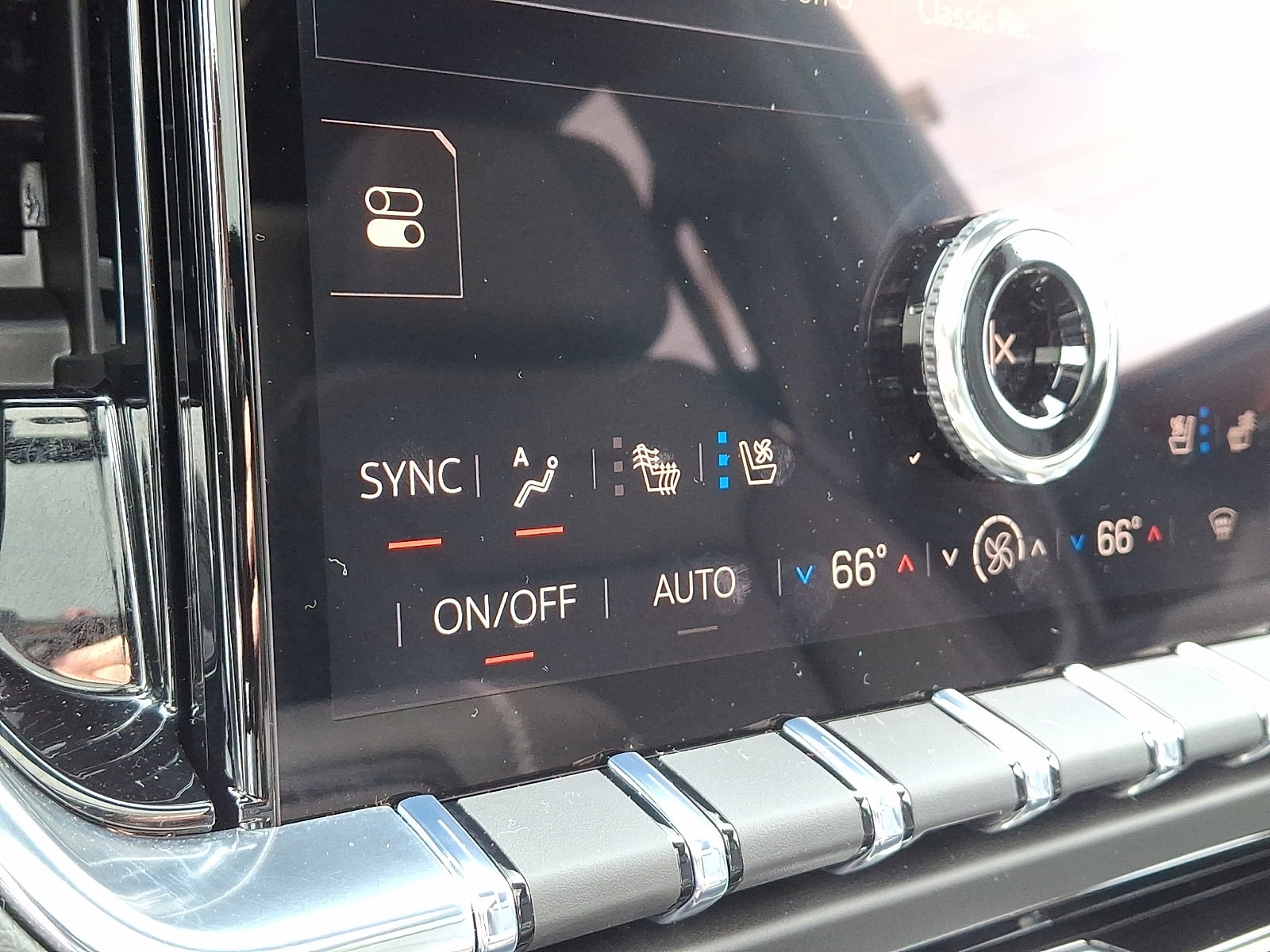 2026 GMC Yukon Denali - Photo 27