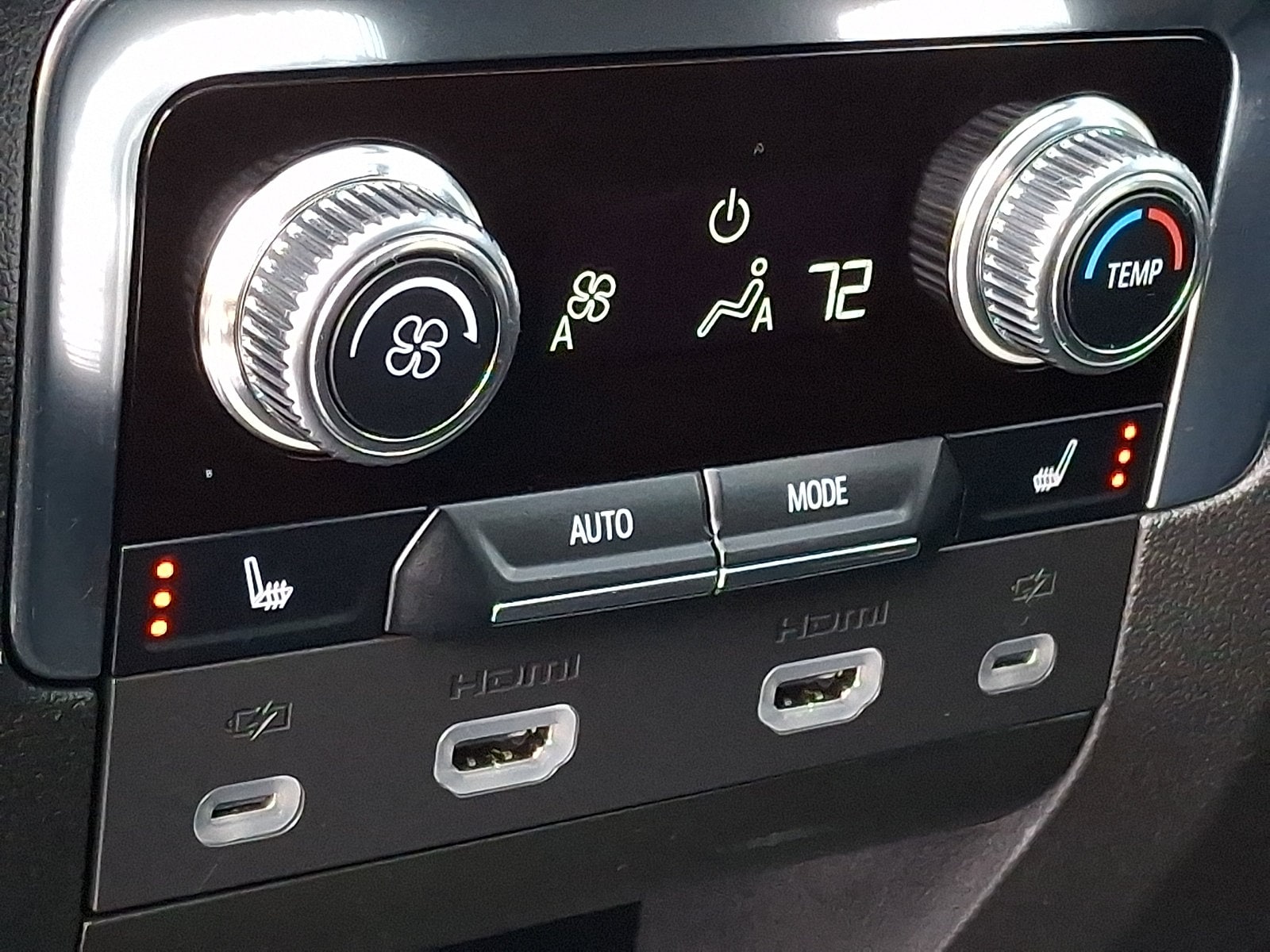 2024 GMC Yukon XL Denali - Photo 13