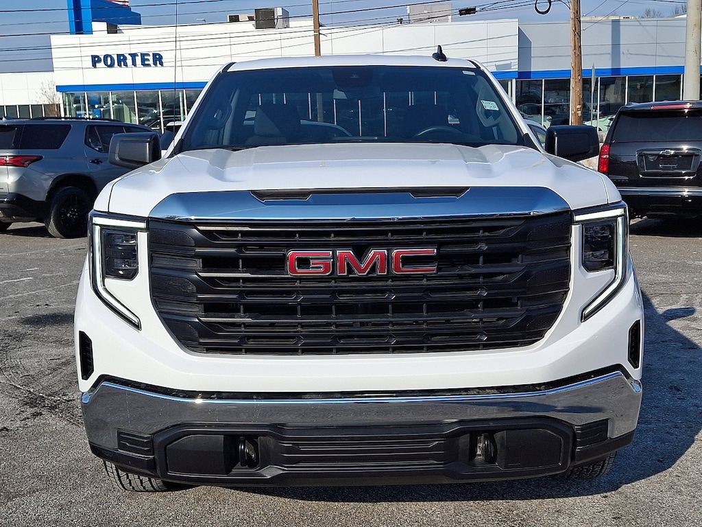 Used 2024 GMC