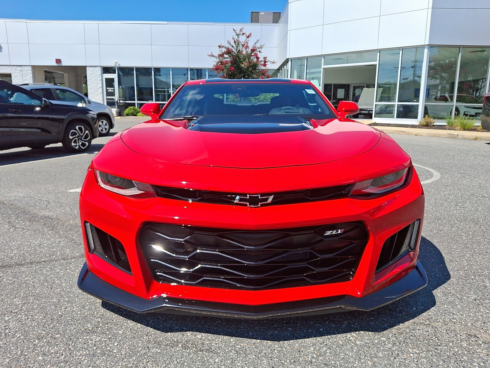 2023 Chevrolet Camaro ZL1 photo 2