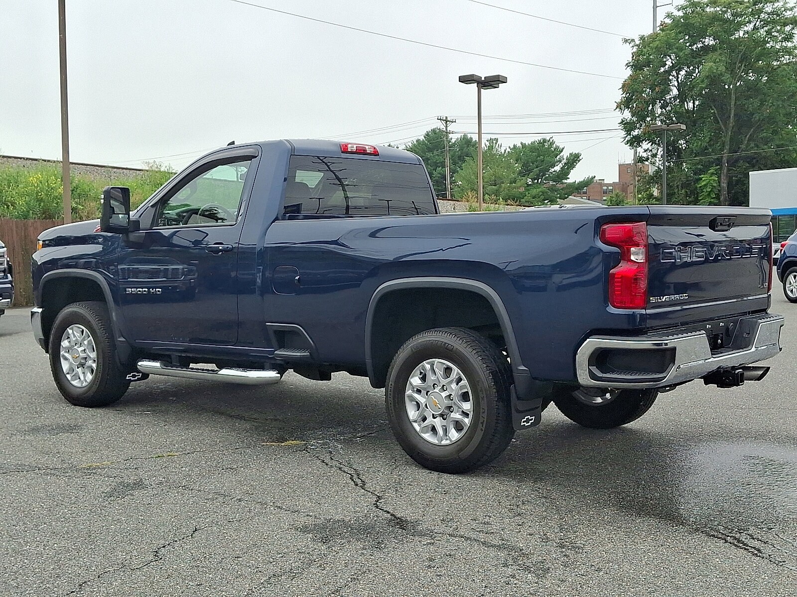 2022 Chevrolet Silverado 3500HD LT photo 4