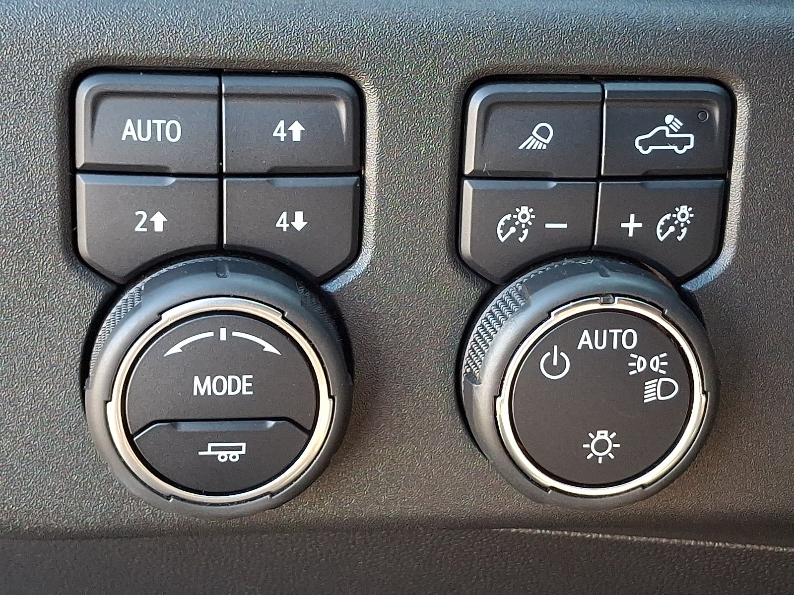 2024 Chevrolet Silverado 1500 LT - Photo 25