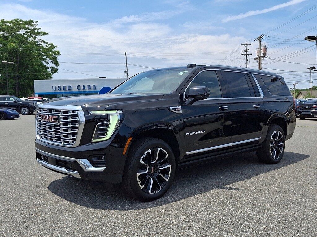 Used 2025 GMC Yukon XL Denali SUV