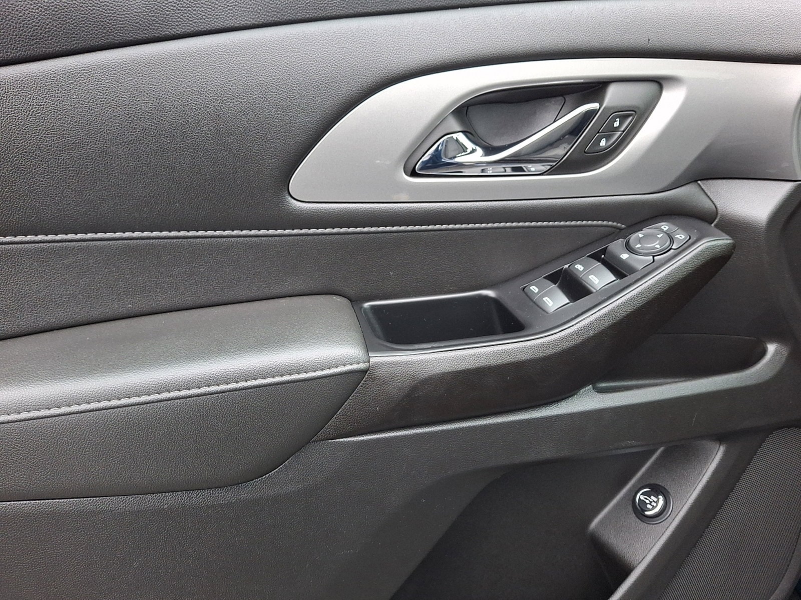 2023 Chevrolet Traverse 1LT - Photo 14