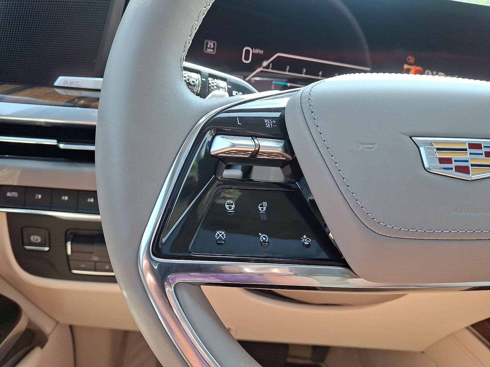 2026 Cadillac Escalade Platinum Sport - Photo 24