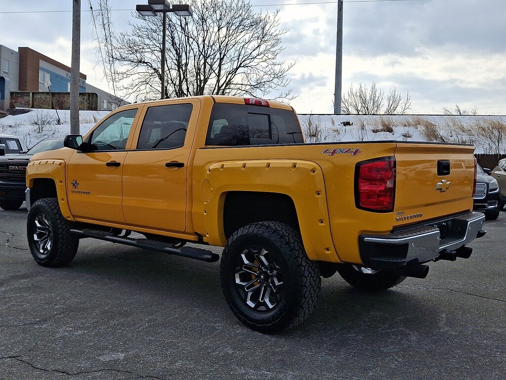 Used 2017 Chevrolet Silverado 1500 LT Truck Crew Cab