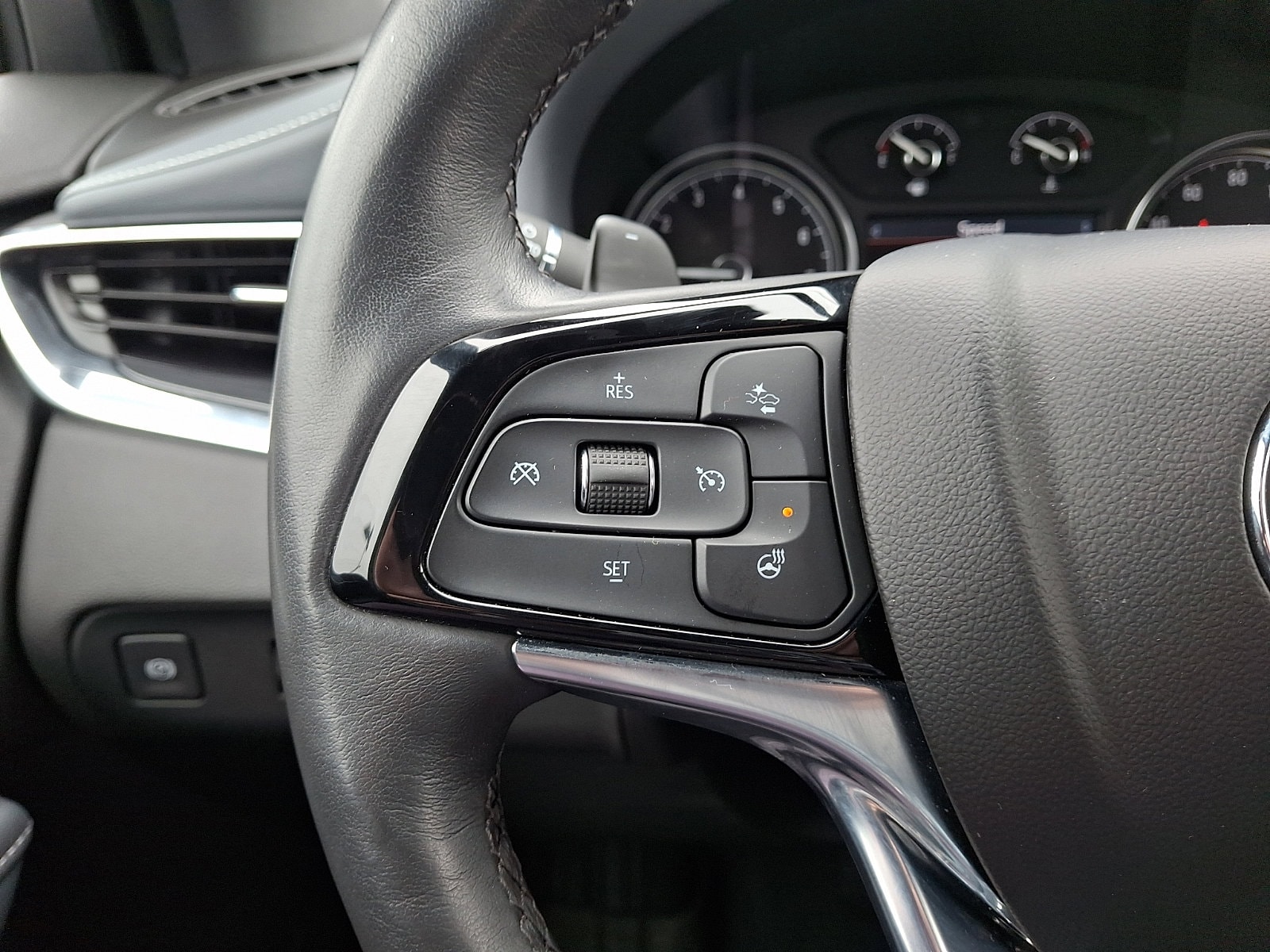 2024 Buick Enclave Essence - Photo 22