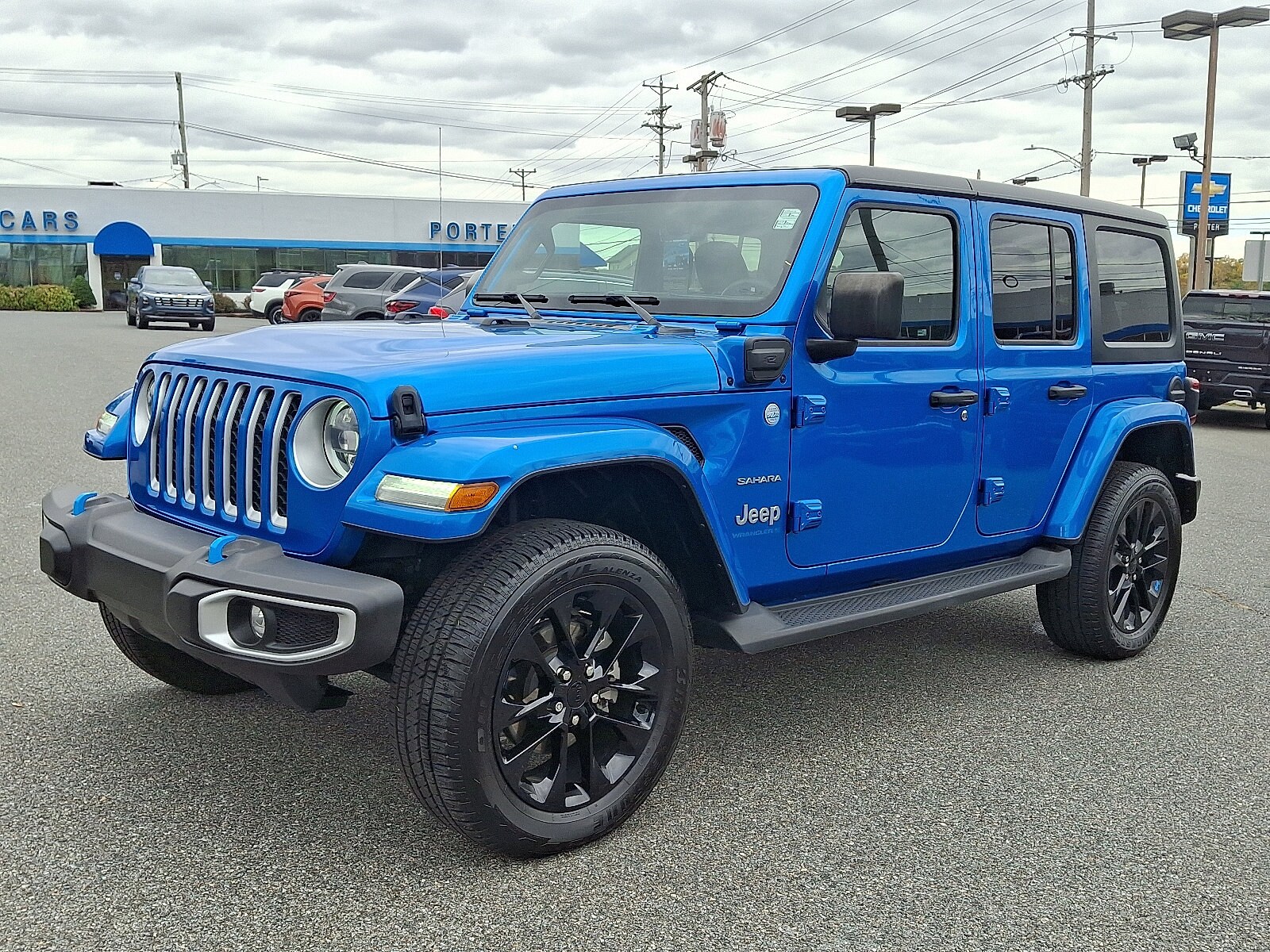 2023 Jeep Wrangler 4xe Sahara photo 3