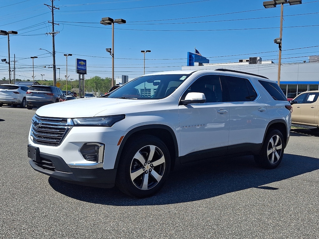 Used 2023 Chevrolet Traverse LT Leather SUV