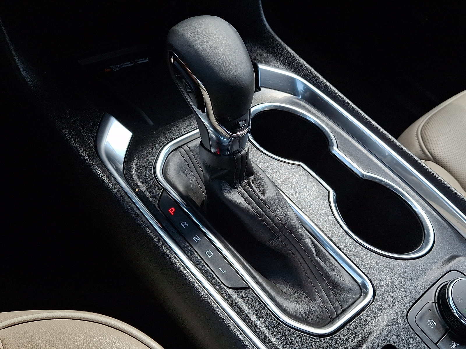 2023 Chevrolet Traverse Premier - Photo 17