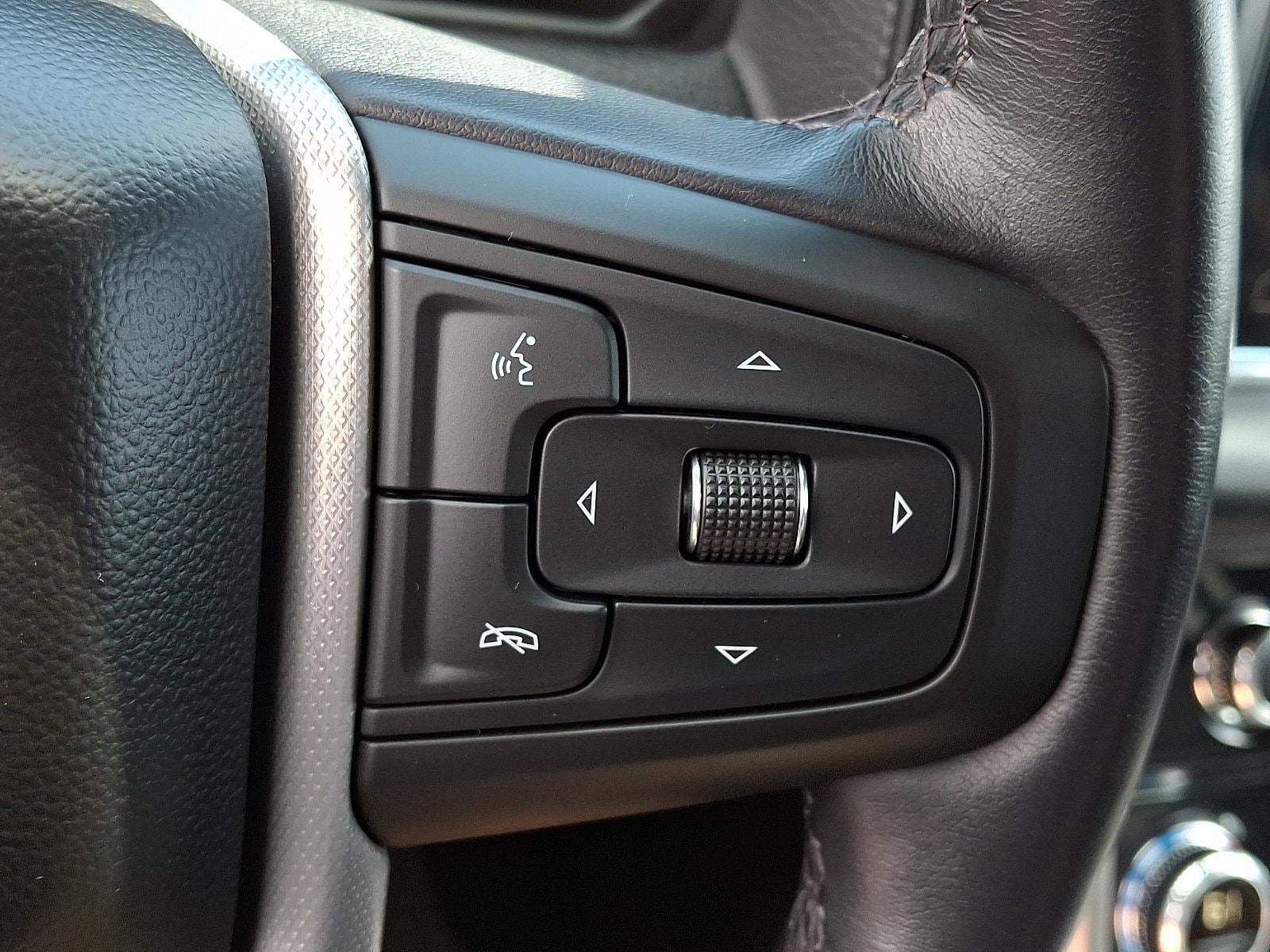 2024 GMC Yukon XL Denali - Photo 24