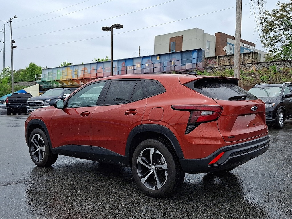Used 2024 Chevrolet Trax 1RS SUV