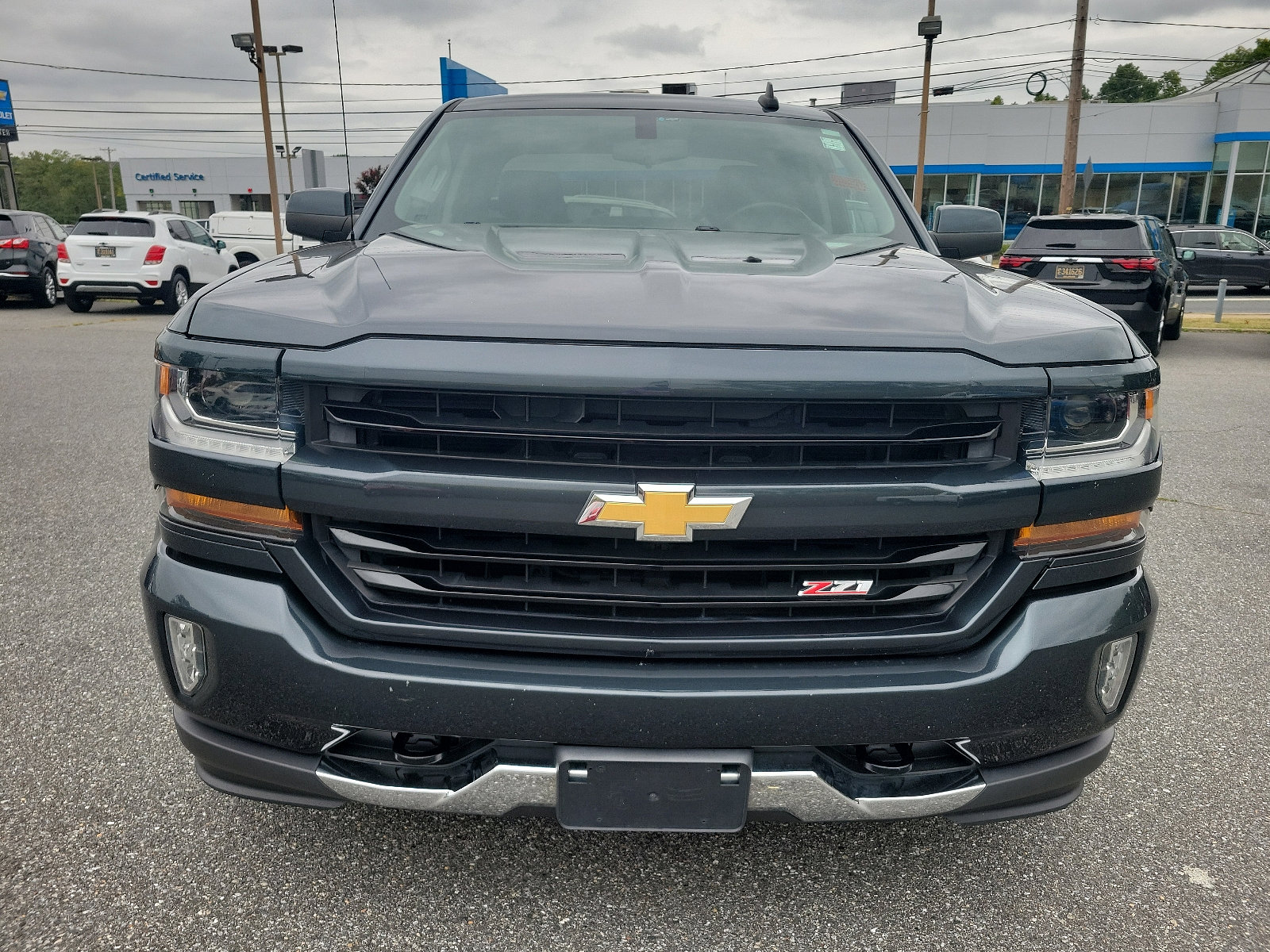 Used 2017 Chevrolet Silverado 1500 LT with VIN 1GCVKREC7HZ284631 for sale in Newark, DE