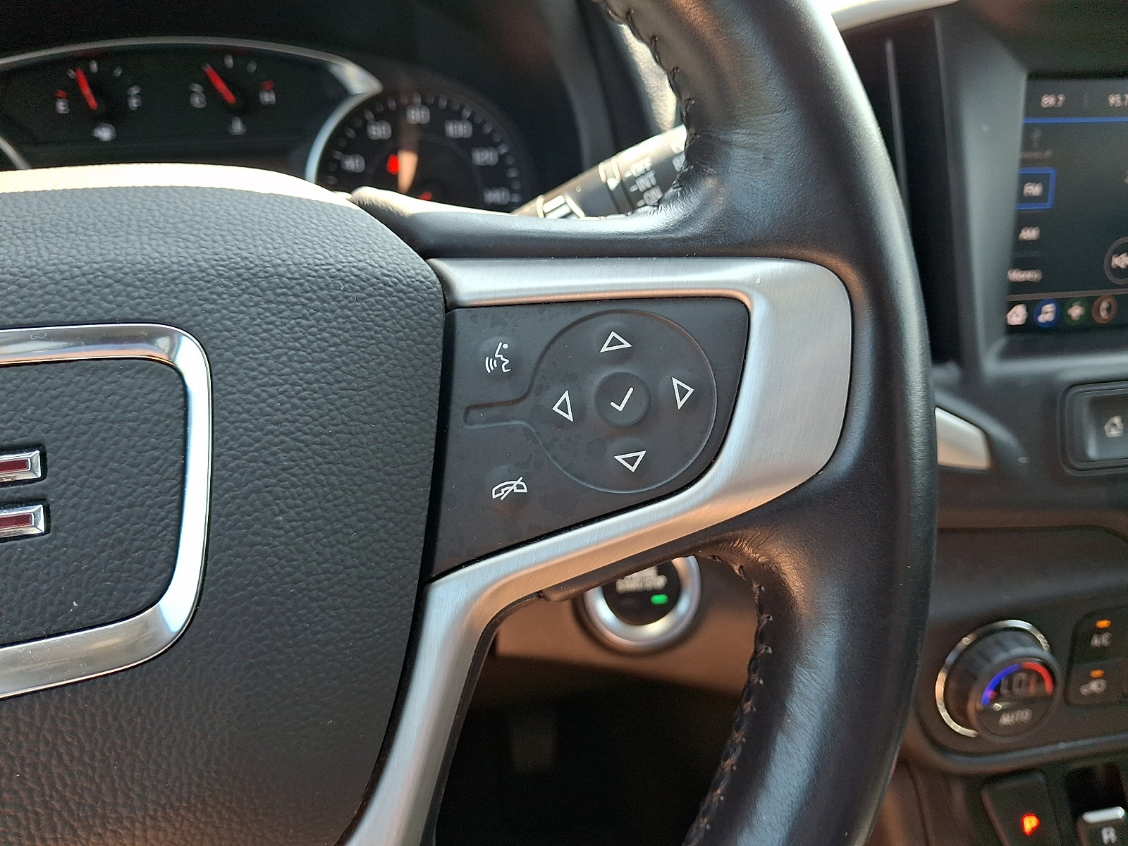 2021 GMC Terrain SLE - Photo 20