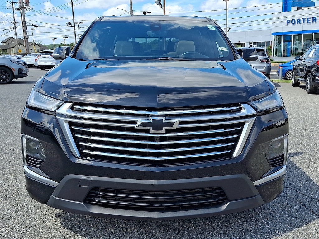 Used 2023 Chevrolet Traverse Premier SUV