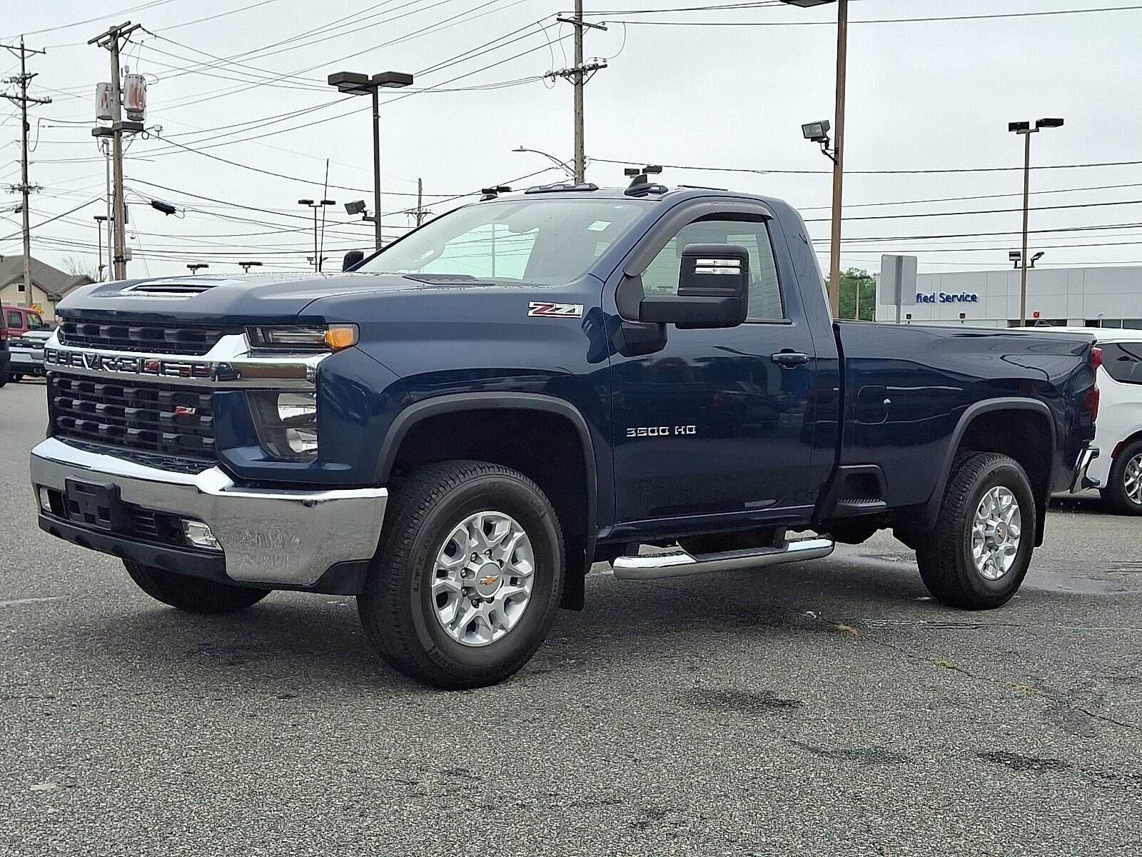 2022 Chevrolet Silverado 3500HD LT photo 3