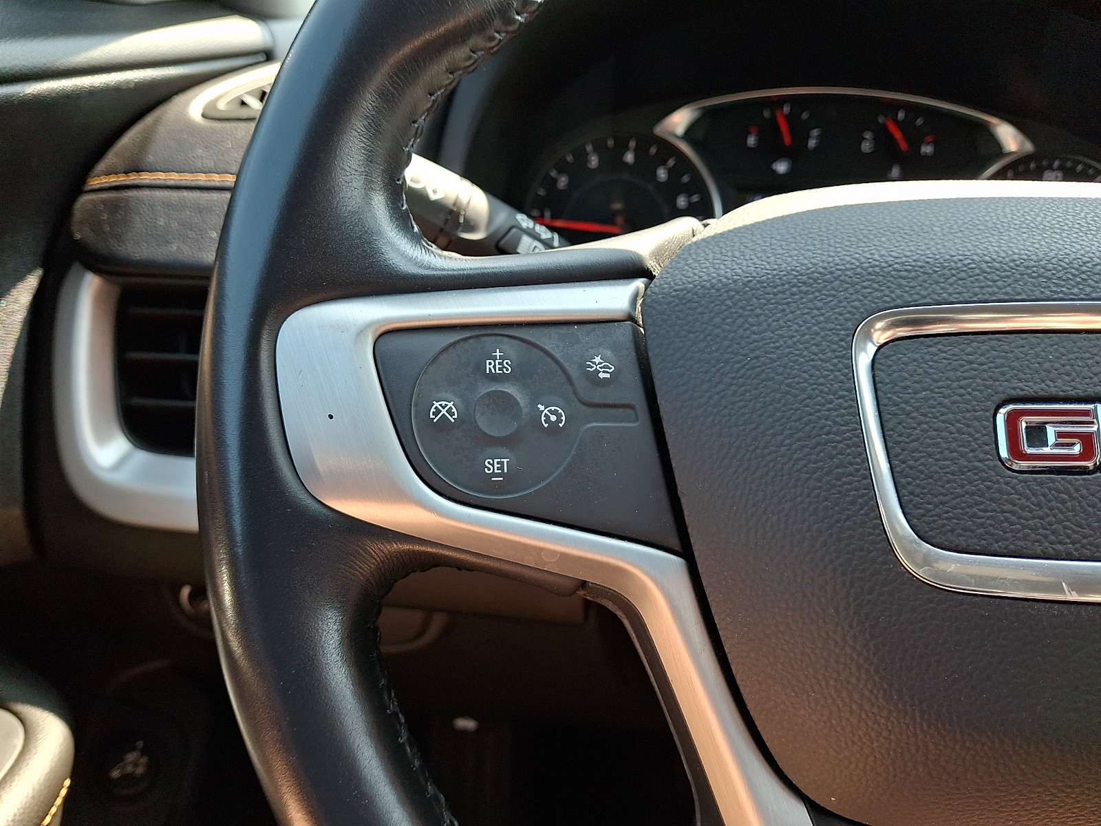 2021 GMC Terrain SLE - Photo 21