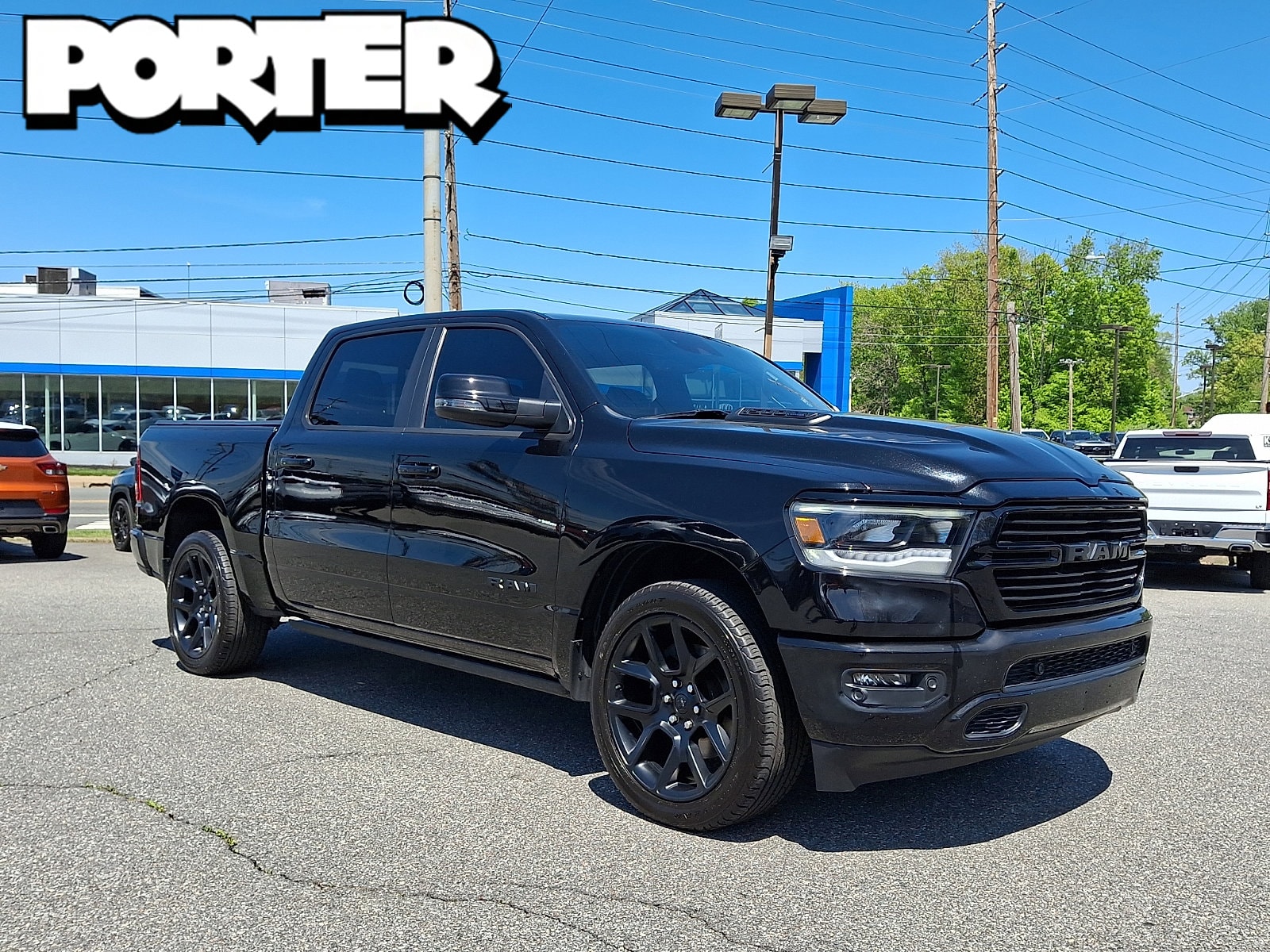 2024 RAM 1500 Laramie 4x4 Crew Cab 5'7's photo