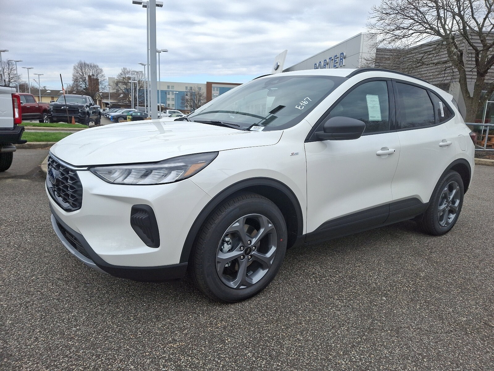 2025 Ford Escape ST-Line photo 3