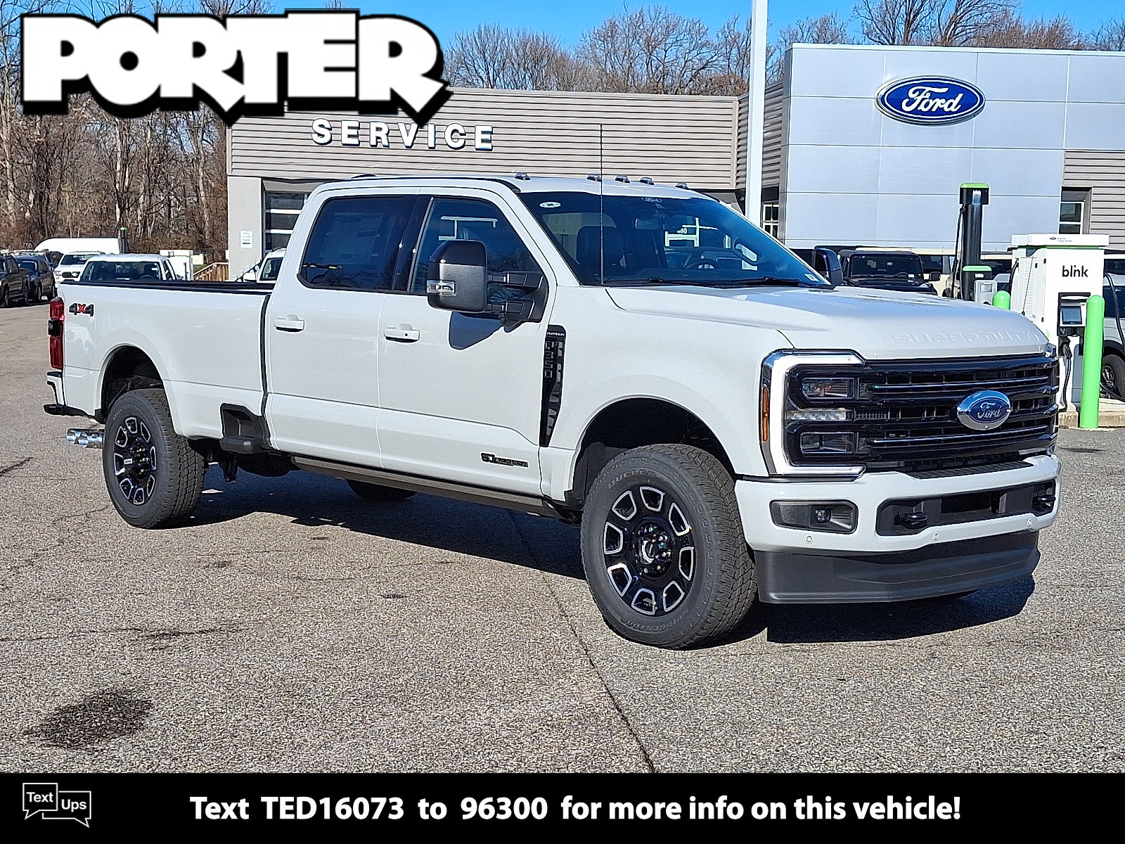 2026 Ford F-350 Platinum 4x4 Crew Cab 8' Box SRW's photo