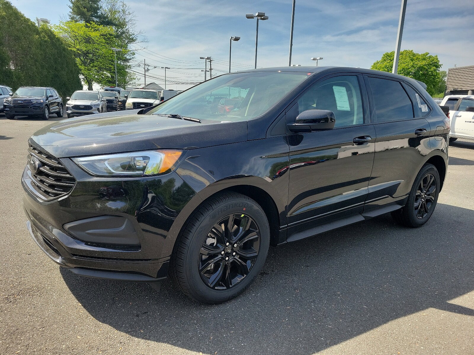 2024 Ford Edge SE photo 3