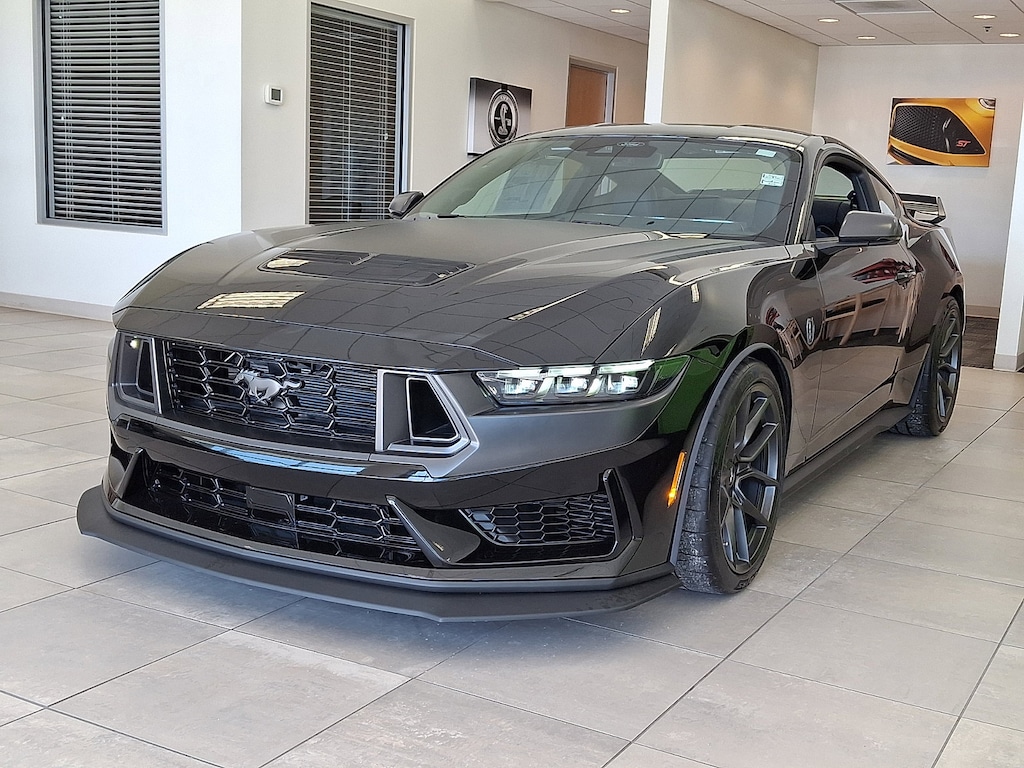 2024 Ford Mustang Dark Horse Premium photo 3