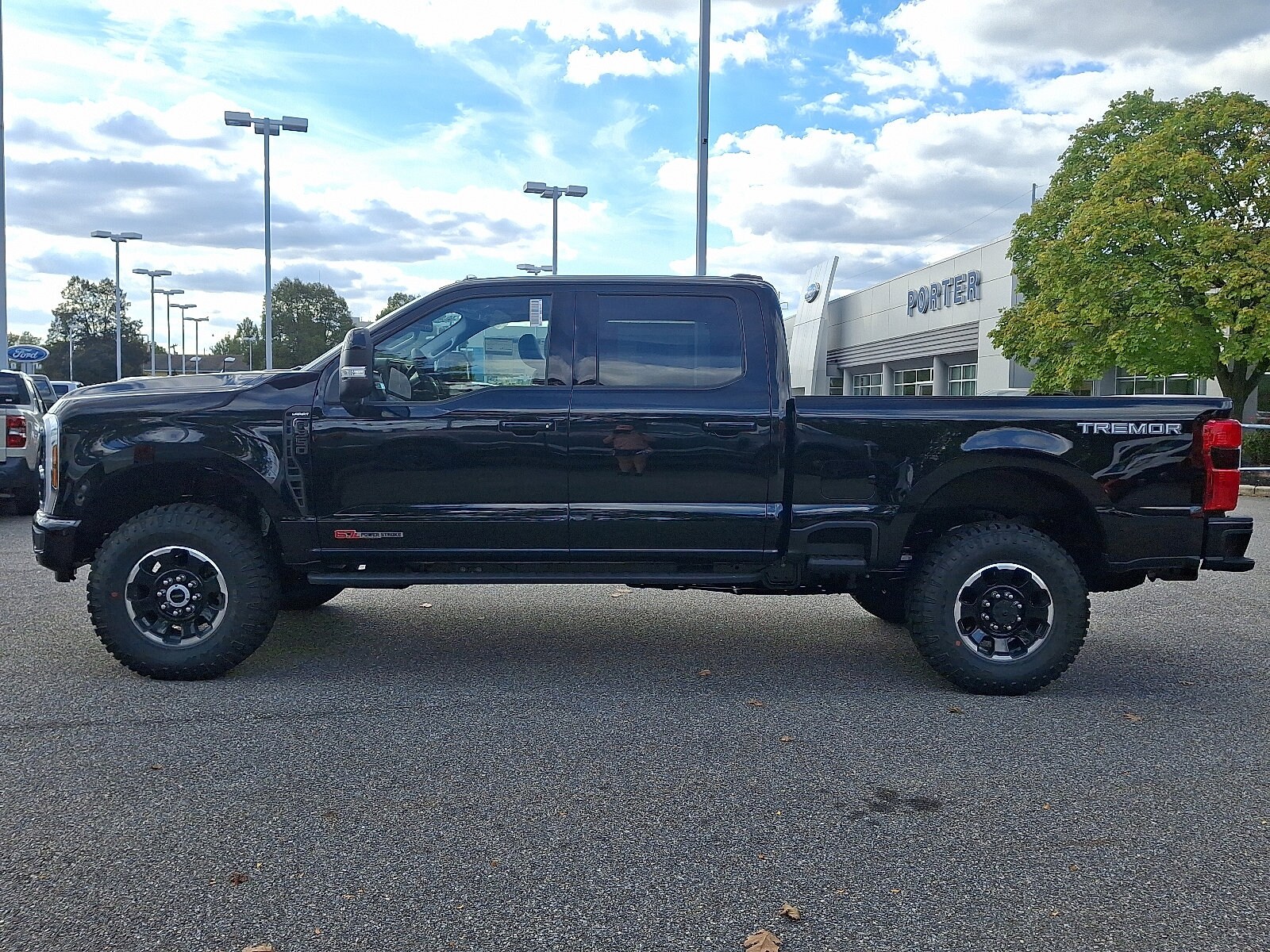 2026 Ford F-350 Lariat photo 3