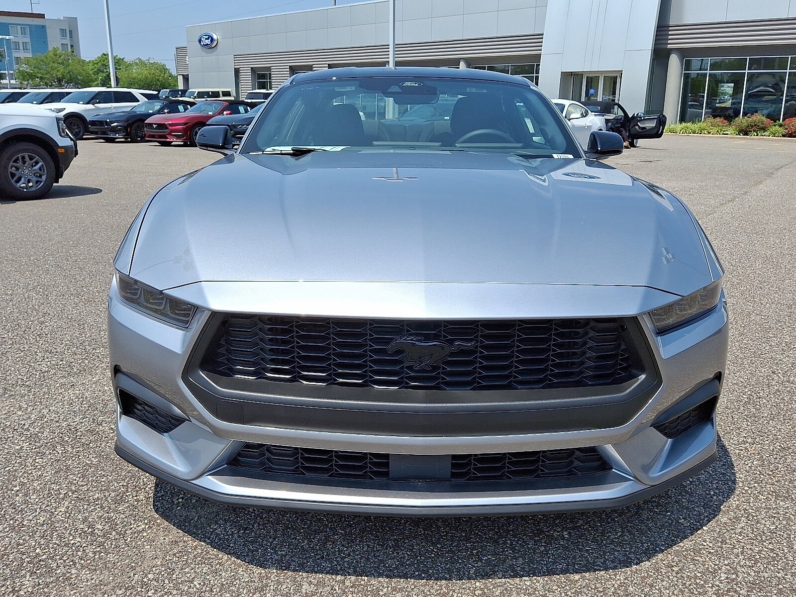 2025 Ford Mustang EcoBoost photo 2