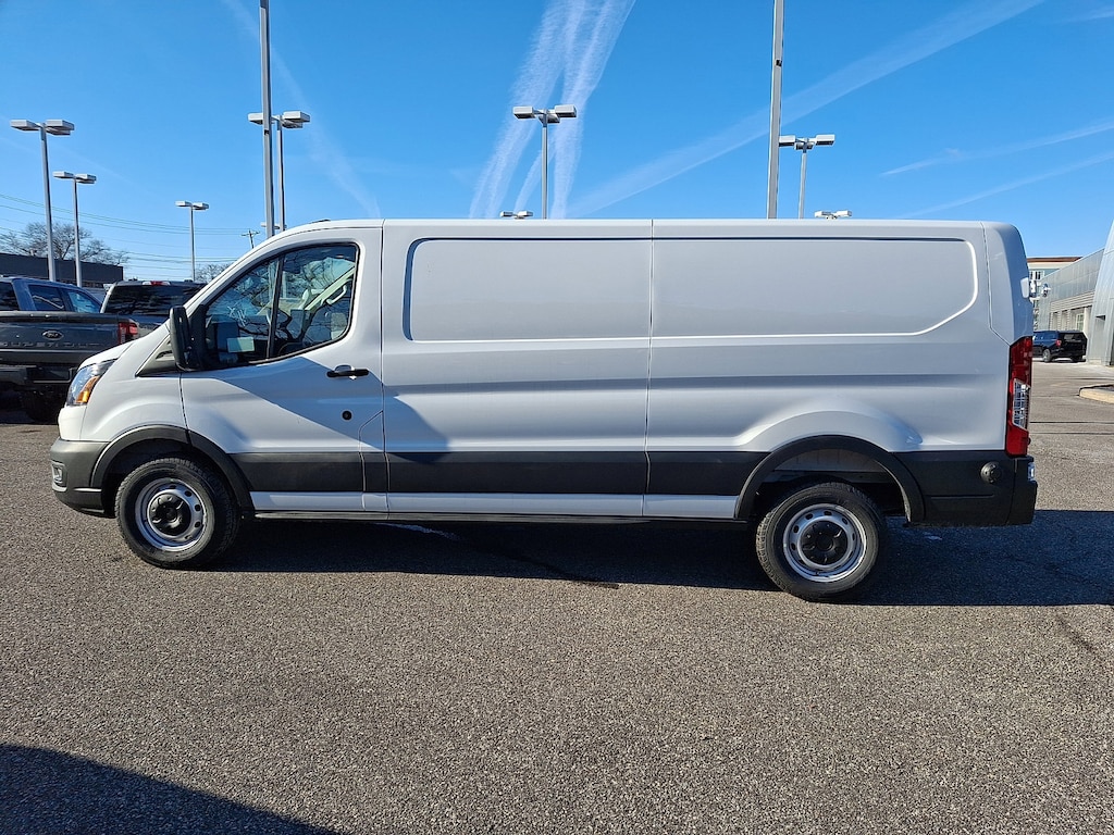 2026 Ford Transit Cargo Van photo 4