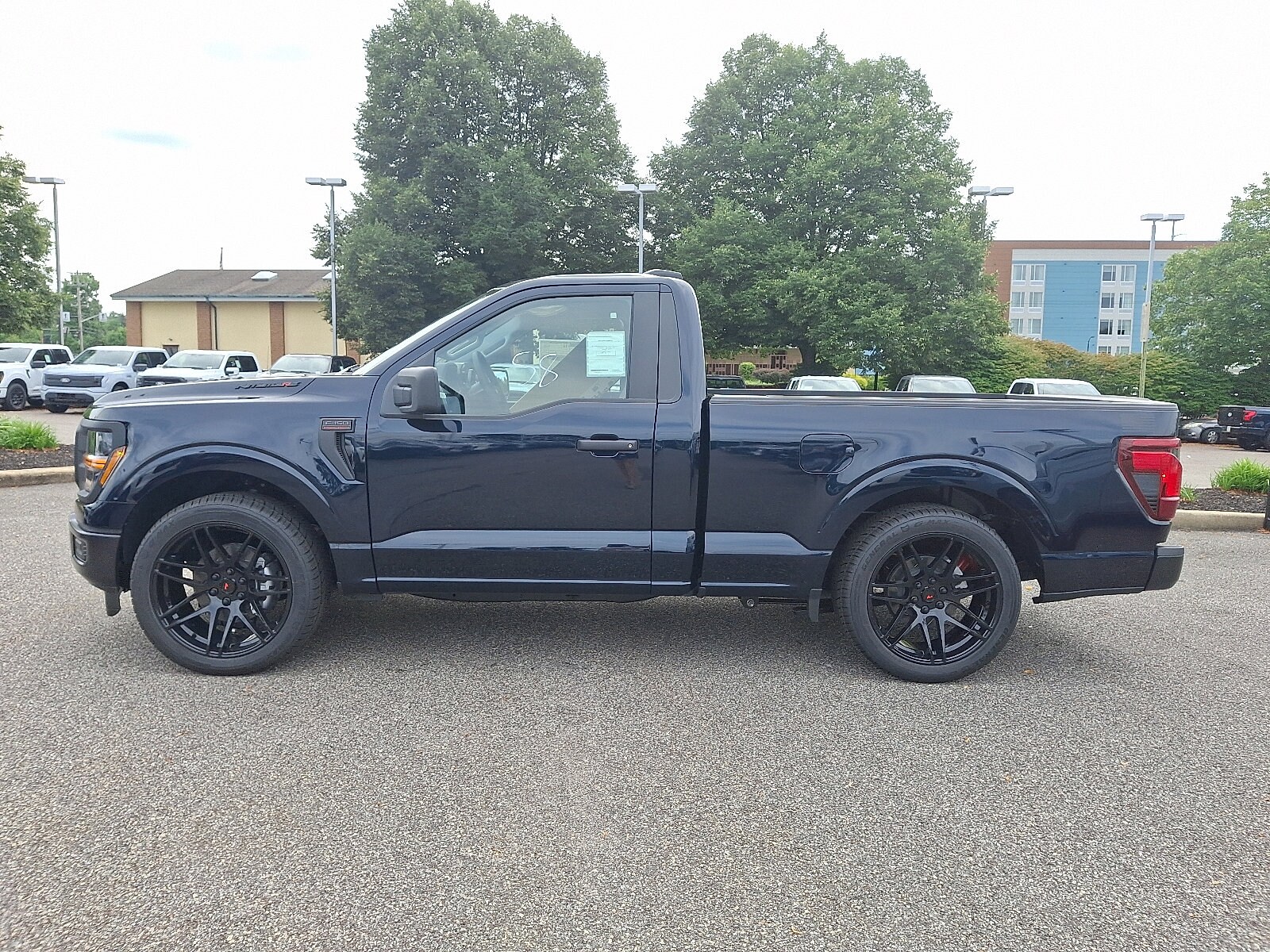 2025 Ford F-150 XL photo 4