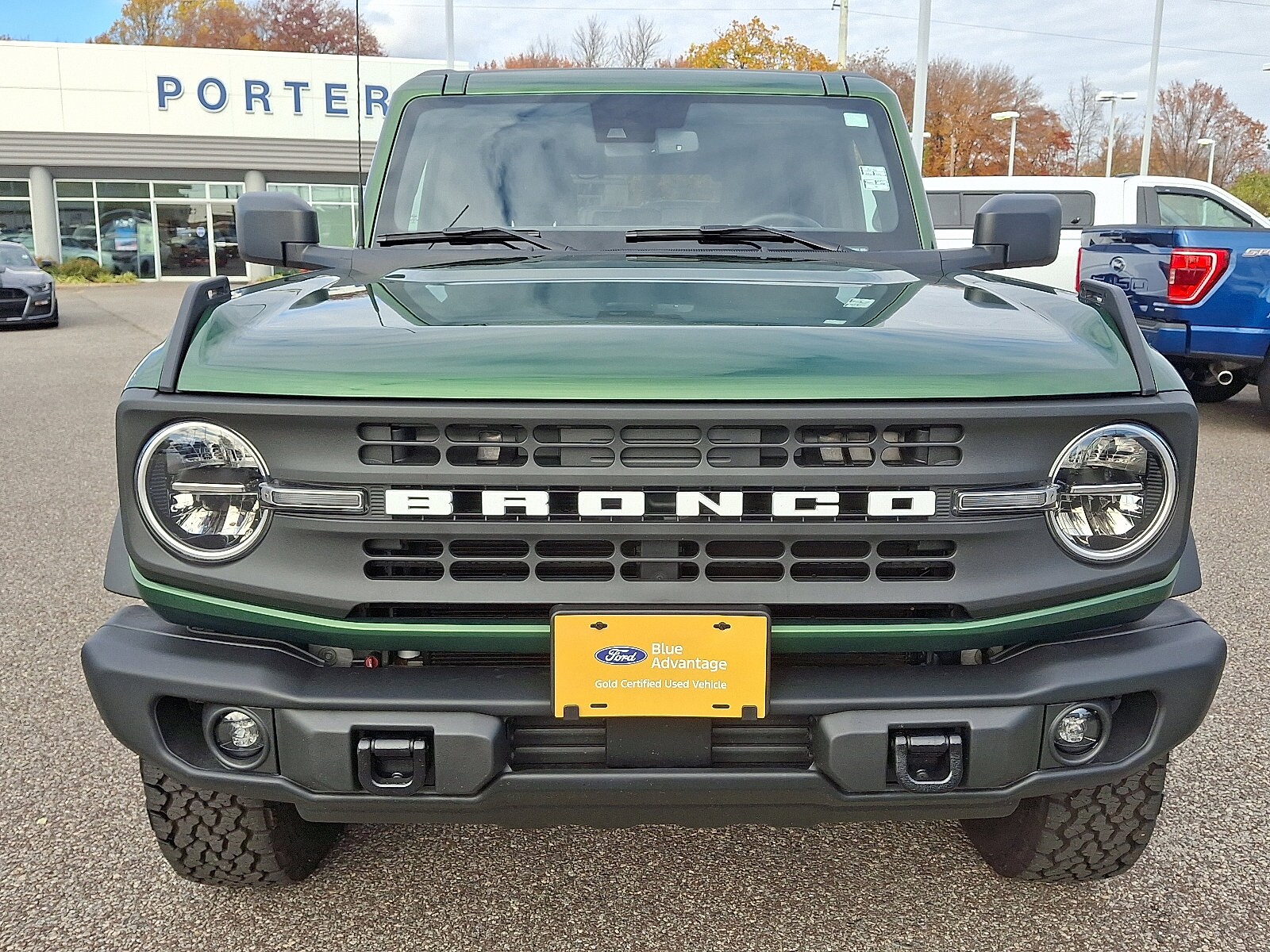 2023 Ford Bronco Black Diamond photo 3
