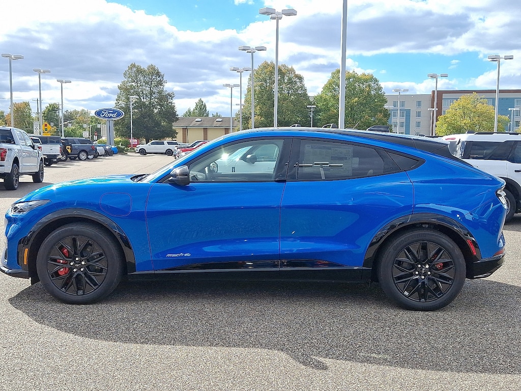 New 2025 Ford Mustang Mach-E Premium CROSSOVERS