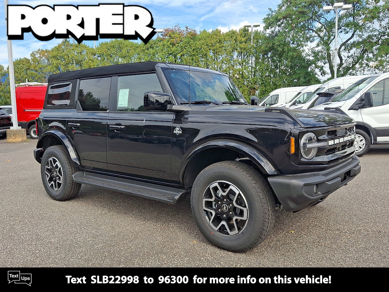 2025 Ford Bronco 4-Door Outer Banks's photo